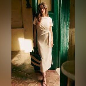 Sézane Pippa dress in size small, cream color. EUC